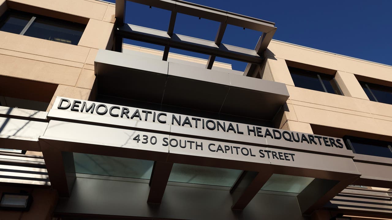 ‘Potential bomb threat’ at DNC Headquarters, Capitol Police responding
